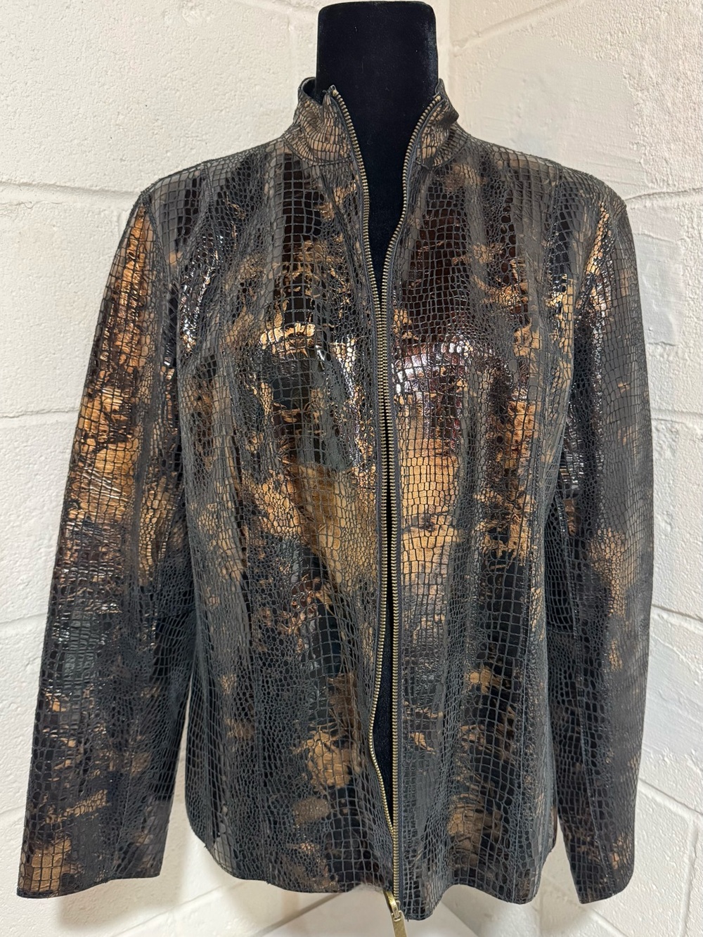 Chico's Sz 2 100% Genuine Leather Gold Black Croc Embossed Jacket - L (12/14)